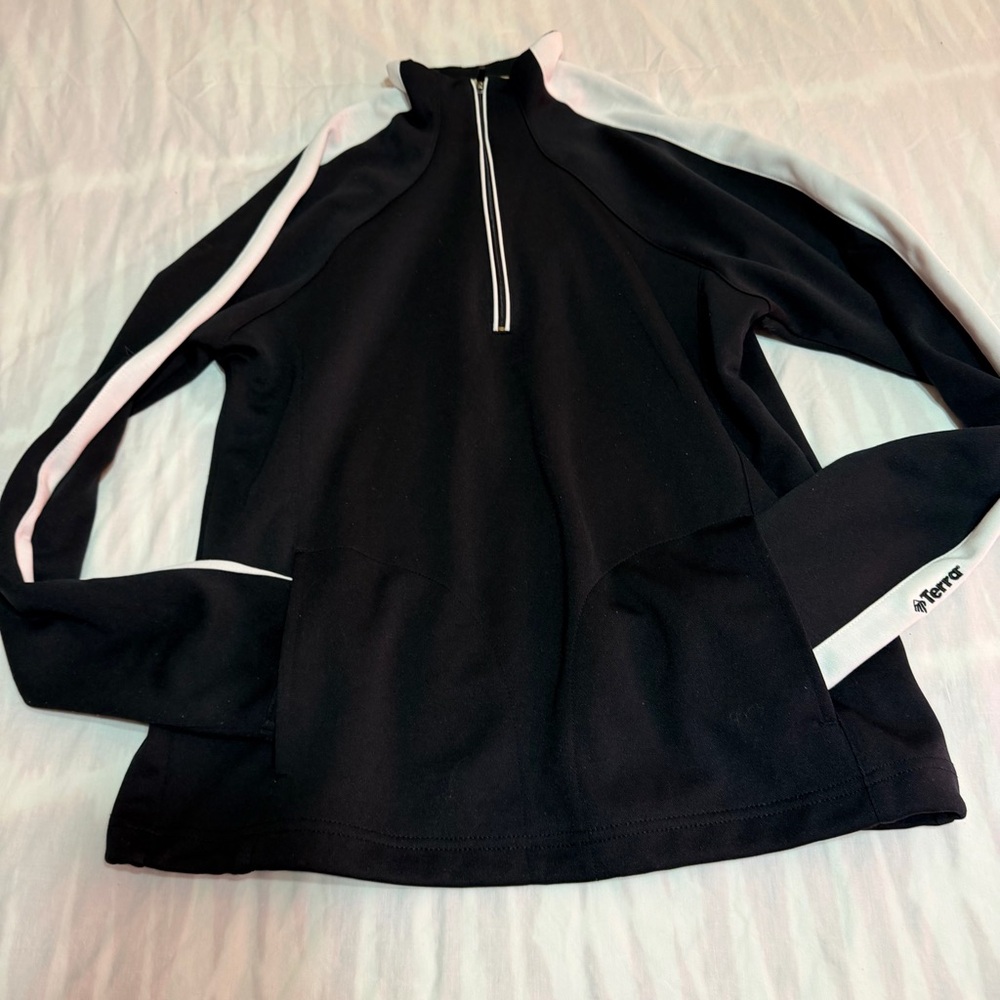 Stylish Black Quarter-Zip Pullover - image 7